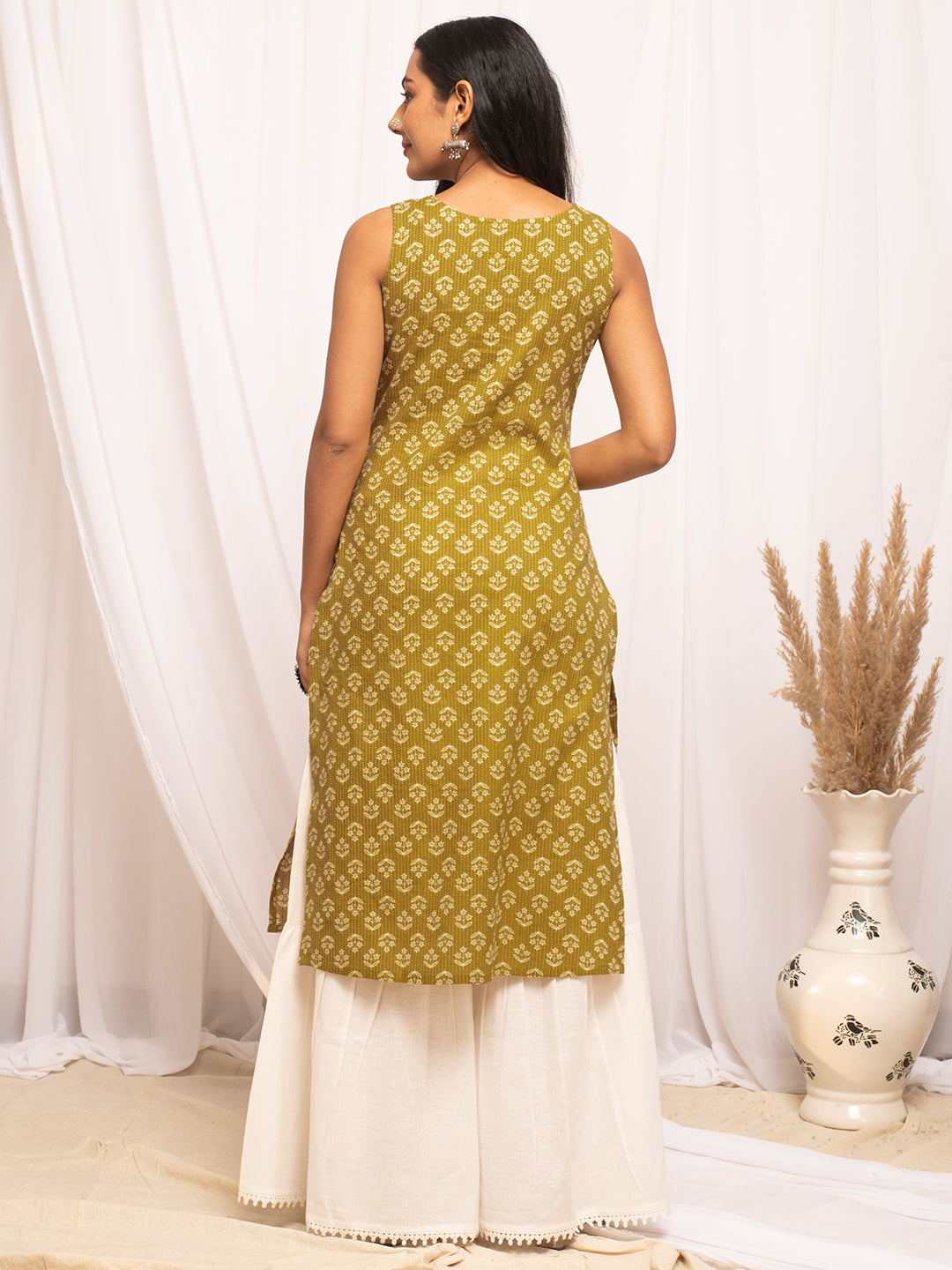 FIORRA Women's Floral Printed Yellow Cotton Straight Kurta